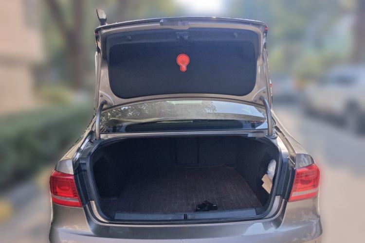 Used Volkswagen Magotan 2015 Facelift 1.8TSI Luxury Model
