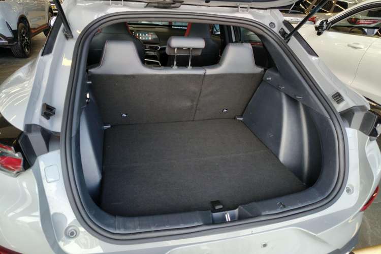 Used Changan UNI-T 2020 1.5T Prestige Version
