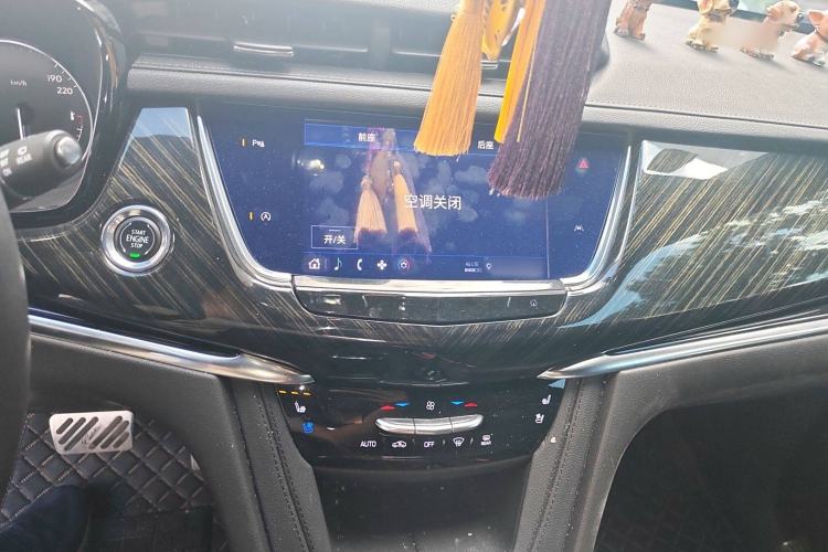 Used Cadillac XT6 2022 2.0T Six-Seater Four-Wheel Drive Luxury Version
