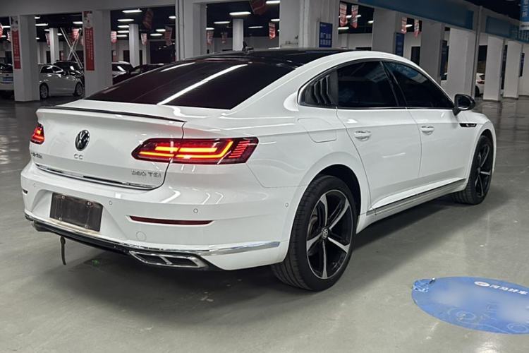 Used Volkswagen FAW-Volkswagen CC 2023 380TSI Striking Edition
