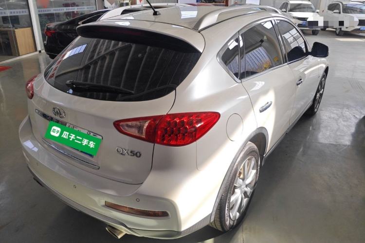Used Infiniti QX50 2015 2.5L Comfort Edition
