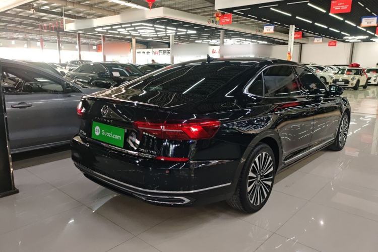 Used Volkswagen Passat 2020 Revised Version 330TSI Luxury Edition China VI Standard

