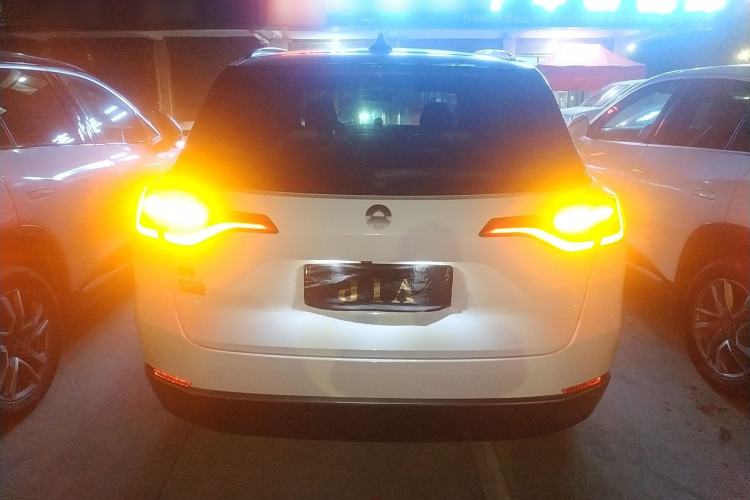 Used Nio ES8 2020 580 km Range 7-Seater Version