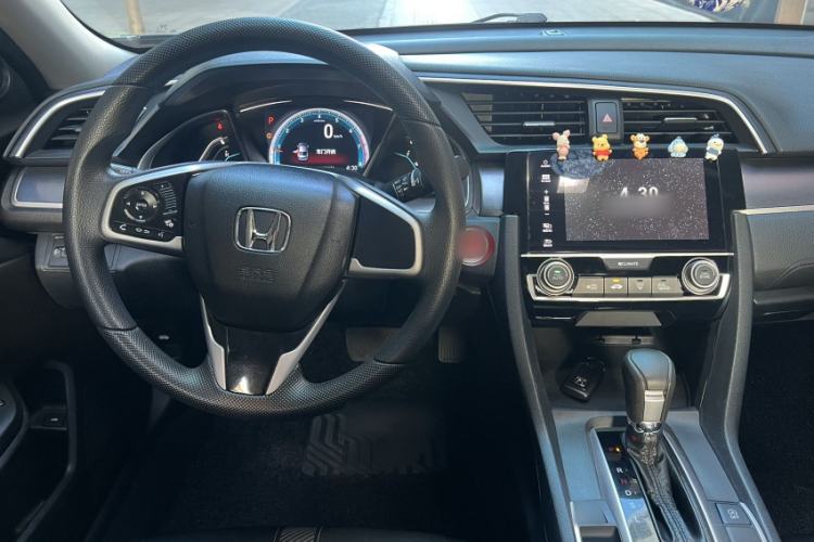 Used Honda Civic 2016 220TURBO CVT Luxury Edition
