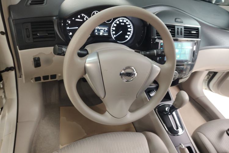 Used Nissan Tiida 2014 1.6L CVT Smart Model