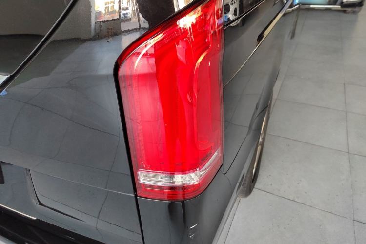 Used Mercedes-Benz V-Class 2018 V 260 Avantgarde Edition China V
