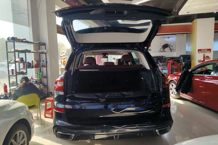 Used BMW X5 2022 Restyled xDrive 30Li Luxury Version M Sport Package