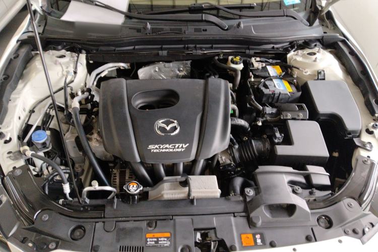 Used Mazda Mazda 3 Axela 2019 Cloud-Controlled Sedan 1.5L Automatic Luxury Model China VI Standard
