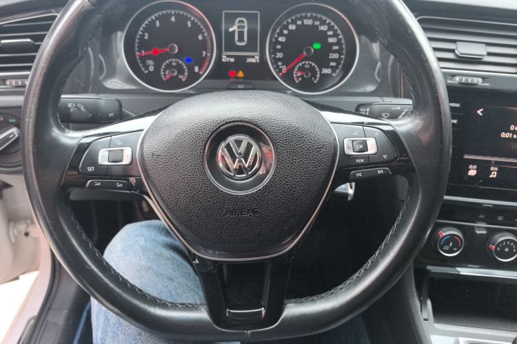 Used Volkswagen Golf 2020 280TSI DSG Comfort Version
