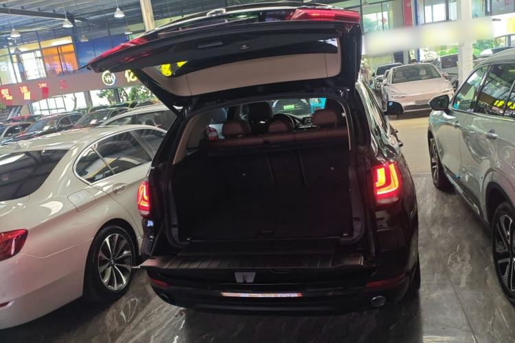 Used BMW X5 2015 xDrive28i
