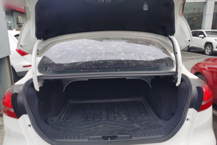 Used Ford Focus 2018 Sedan Classic 1.6L Automatic Trendy SmartDrive Edition
