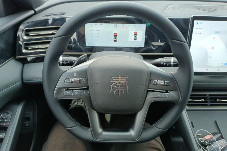 Used BYD Qin L 2025 DM-i Smart Drive 80KM Leading Model