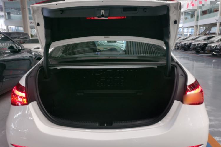 Used Mercedes-Benz C-Class 2024 Second Facelift C 260 L Sport Edition
