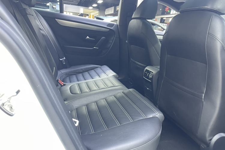 Used Volkswagen FAW-Volkswagen CC 2015 1.8TSI Prestige Model