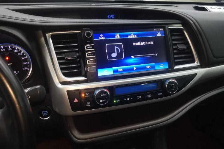 Used Toyota Highlander 2018 2.0T Four-Wheel Drive Luxury Version 7 Seats China VI Standard
