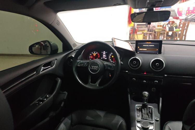 Used Audi A3 2019 Limousine 35 TFSI Fashion Edition China V standard
