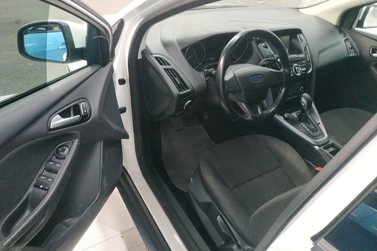 Used Ford Focus 2018 Hatchback Classic 1.6L Automatic Comfort Plus SmartDrive Edition
