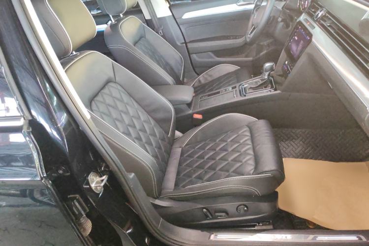 Used Volkswagen Magotan GTE Plug-in Hybrid 2022 GTE Luxury Model
