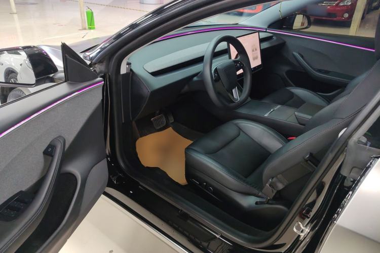 Used Tesla Model 3 2023 Rear-Wheel-Drive Version
