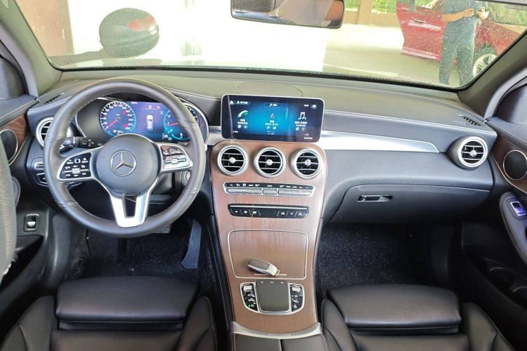 Used Mercedes-Benz GLC 2020 GLC 260 L 4MATIC Luxury Model
