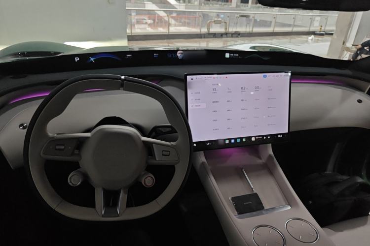 Used  YU7 2025 Ultra-Long Range Rear-Wheel Drive Version
