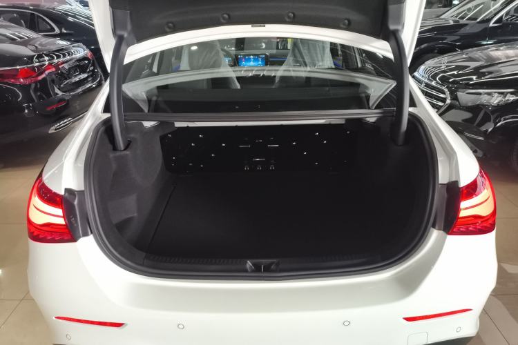 Used Mercedes-Benz A-Class 2025 A 200 L Fashion Model
