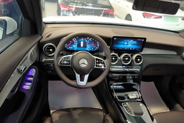 Used Mercedes-Benz GLC 2021 GLC 260 L 4MATIC Dynamic Edition