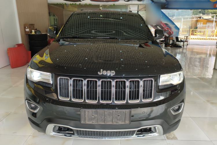 Used  Grand Cherokee (Import) 2014 3.0L Comfort Navigation Edition
