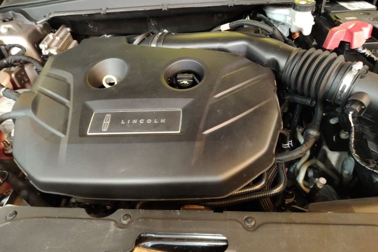 Used Lincoln Continental 2019 2.0T Two-Wheel Drive Luxury Edition China VI Standard
