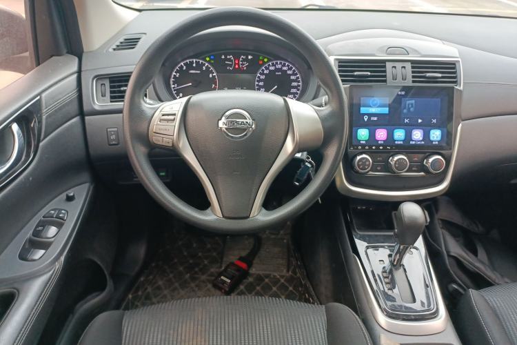 Used Nissan Tiida 2016 1.6L CVT Cool Dynamic Edition
