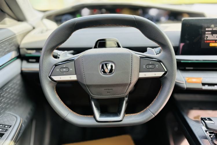 Used Changan UNI-V 2024 1.5T Prestige Edition