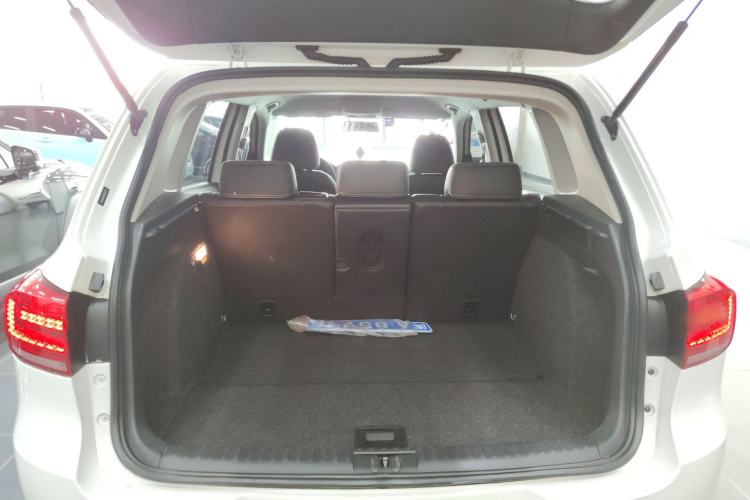 Used Volkswagen Tiguan 2016 280TSI Automatic Two-Wheel-Drive Silk Road Style Edition
