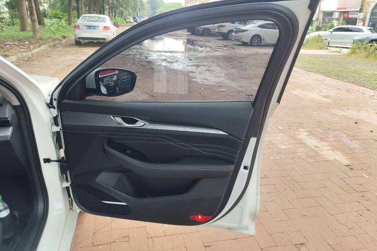 Used Geely Auto Preface 2023 2.0TD Luxury Version
