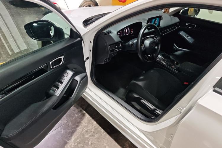 Used Honda Civic 2023 240TURBO CVT Dynamic Edition
