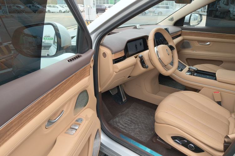 Used Hima AITO M7 2024 1.5T Rear-Drive Plus Version 5 Seats
