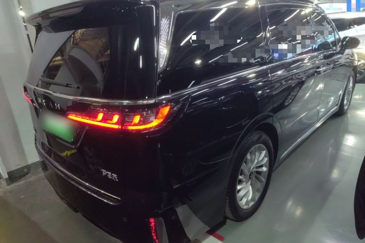 Used VOYAH Dream 2024 PHEV Extended-Range Premium Edition
