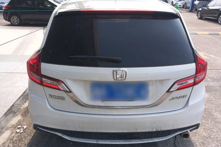 Used Honda Jade 2017 1.8L automatic Comfort version 5 seats
