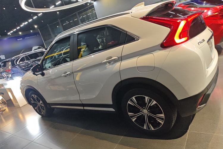 Used Mitsubishi Eclipse Cross 2019 1.5T CVT Two-Wheel Drive Dream Edition China VI Standard
