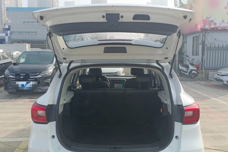 Used MG ZS 2017 1.5L Automatic Luxury Edition
