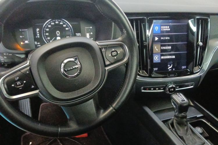 Used Volvo S60 2020 T4 Zhiyi Luxury Edition