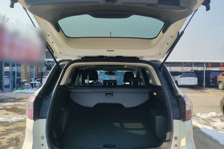 Used Ford Kuga 2017 EcoBoost 180 Two-Wheel-Drive Tiger Leap Model
