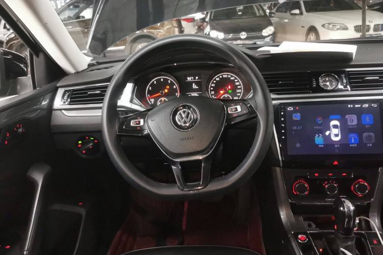 Used Volkswagen Passat 2017 280TSI DSG Luxury Edition
