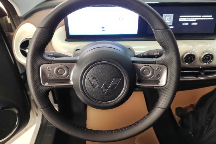 Used Wuling Bingo 2023 333 km Lingxi Connected+ Version

