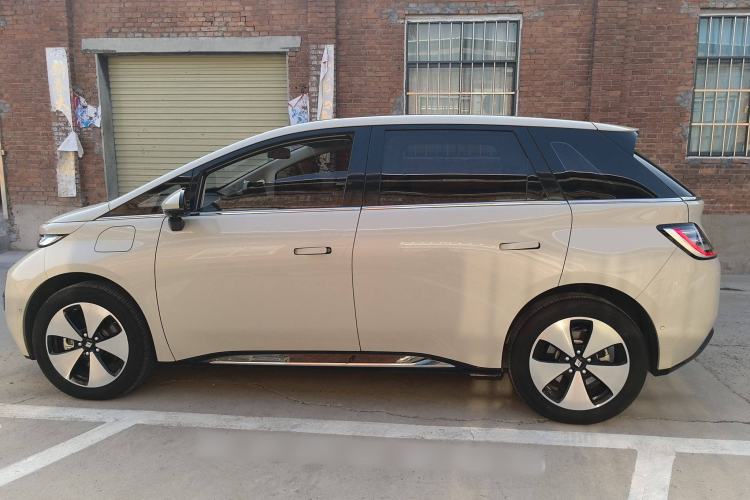 Used Baojun Cloud 2023 460 Max Lingxi Version
