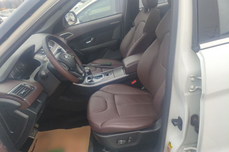 Used Land X7 2015 2.0T Panoramic Prestige Edition
