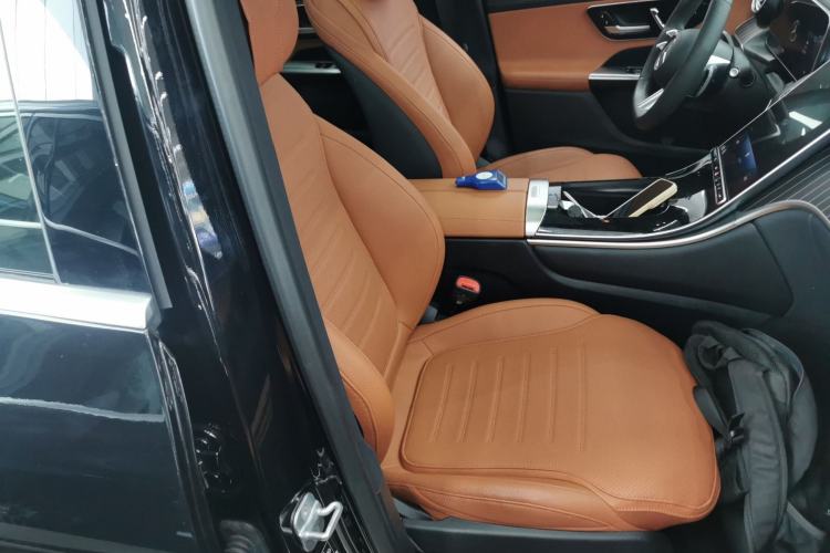 Used Mercedes-Benz GLC 2023 Refreshed GLC 300 L 4MATIC Dynamic Edition 5 Seats
