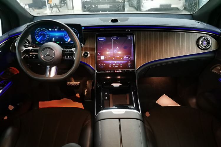 Used Mercedes-Benz EQE SUV 2023 350 4MATIC Pioneer Edition
