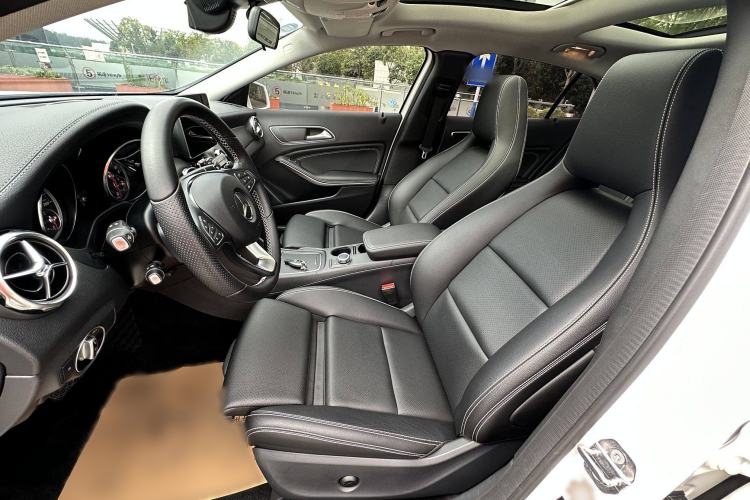 Used Mercedes-Benz GLA 2018 GLA 200 Fashion Model