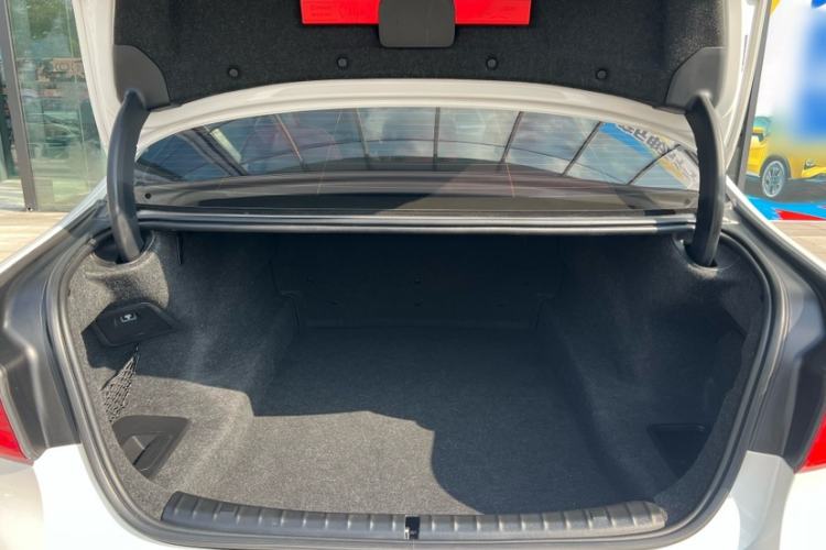 Used BMW 5 Series 2018 Restyled 530Li Luxury Edition M Sport Package
