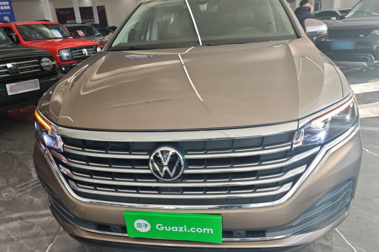 Used Volkswagen Viloran 2020 380TSI Prestige Edition
